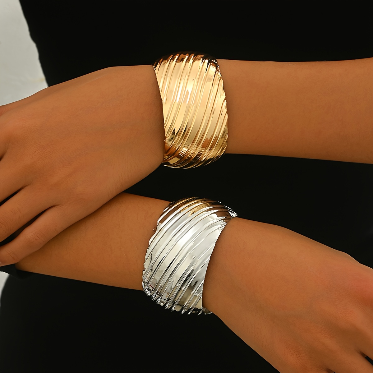 Chic Diagonal Stripes Open Bracelet, Golden & Silvery Tones